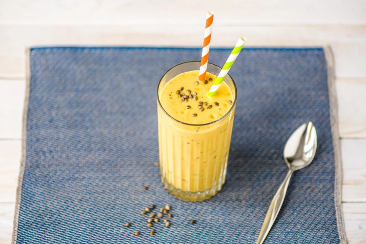 Best Healthy Fruit Smoothies For Beating Hunger And Sugar Cravings