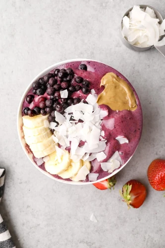 How To Make A Smoothie Bowl In 5 Simple Steps